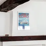 Apartamento Design With Historic Beams Cotto Lombardo *