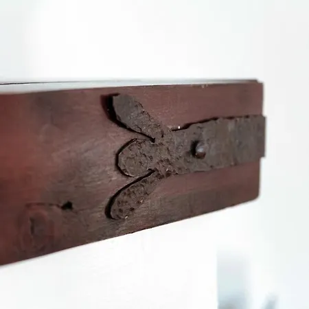 Apartamento Design With Historic Beams Cotto Lombardo *