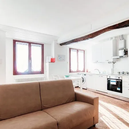 Design With Historic Beams Cotto Lombardo Como