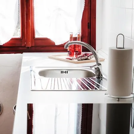 Apartamento Design With Historic Beams Cotto Lombardo *